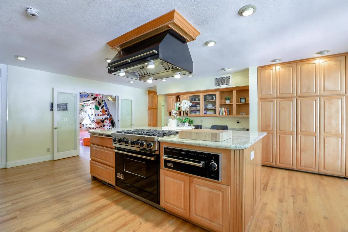 7000 Silver Creek Road
